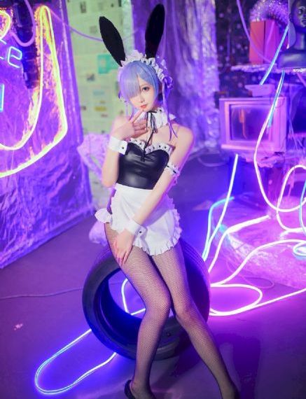 日韩美女写真动态图片大全_720免费在线观看