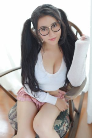 老师让我撩起她的裙子_BD英语免费观看超清